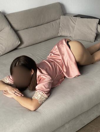 Проститутка СПБ Лиана, у метро Волковская